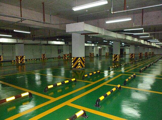 地坪如果開裂，中山地坪漆施工公司會(huì)怎么處理