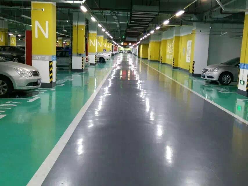 停車場環(huán)氧地坪漆施工后的地面應(yīng)達到怎樣的標(biāo)準(zhǔn)？